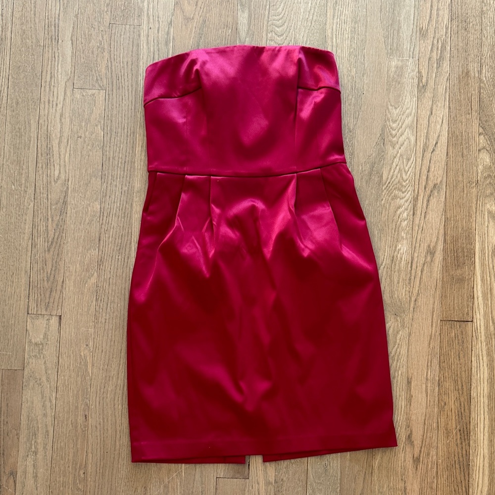 Elegant Strapless Red Dress
